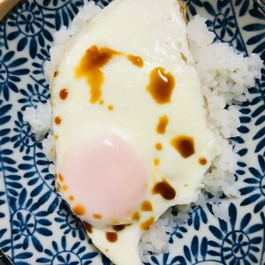 納豆のタレの目玉焼きご飯